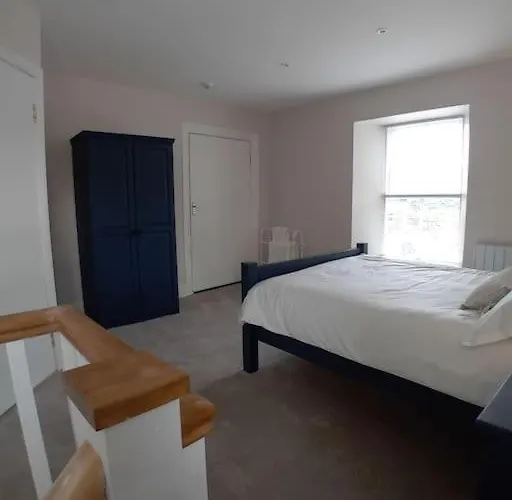 Town Centre Luxury Retreat *